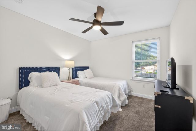 2623 PIKE CREEK RD, Wilmington, DE 19808