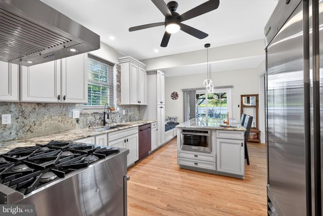 2623 PIKE CREEK RD, Wilmington, DE 19808