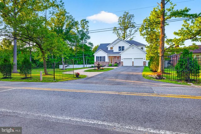 2623 PIKE CREEK RD, Wilmington, DE 19808