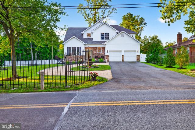 2623 PIKE CREEK RD, Wilmington, DE 19808