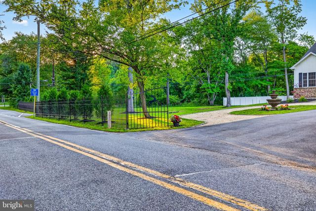 2623 PIKE CREEK RD, Wilmington, DE 19808