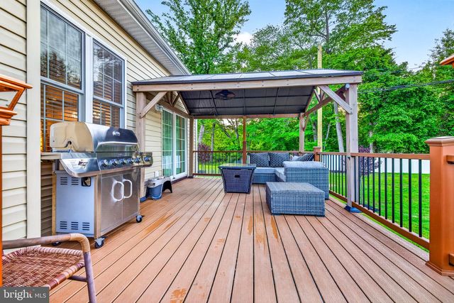 2623 PIKE CREEK RD, Wilmington, DE 19808