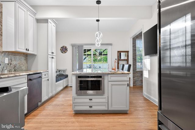 2623 PIKE CREEK RD, Wilmington, DE 19808