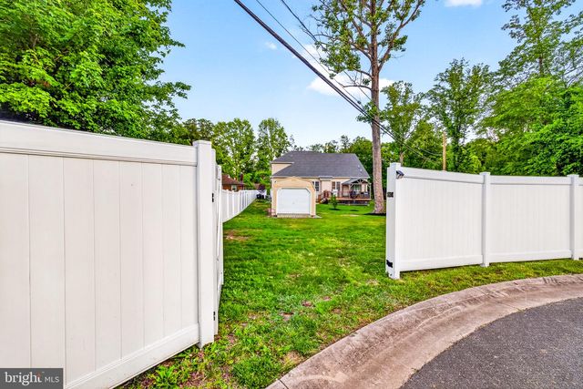 2623 PIKE CREEK RD, Wilmington, DE 19808