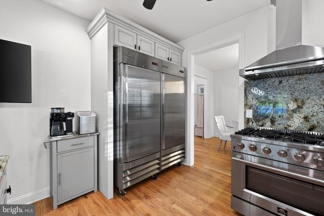 2623 PIKE CREEK RD, Wilmington, DE 19808