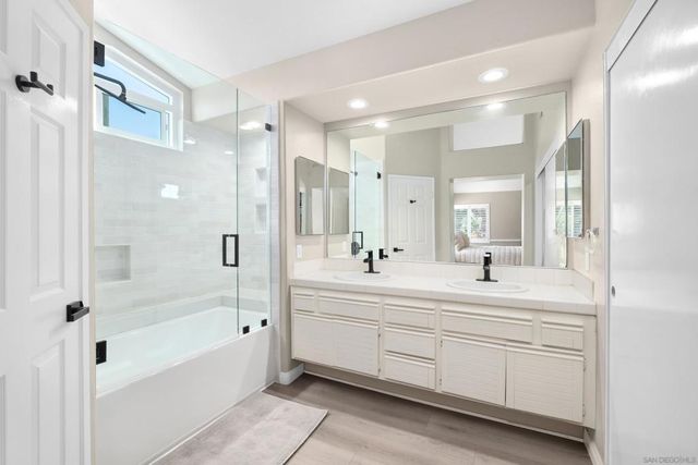 1865 Ithaca Dr, Vista, CA 92081