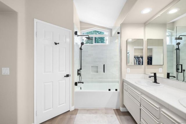 1865 Ithaca Dr, Vista, CA 92081