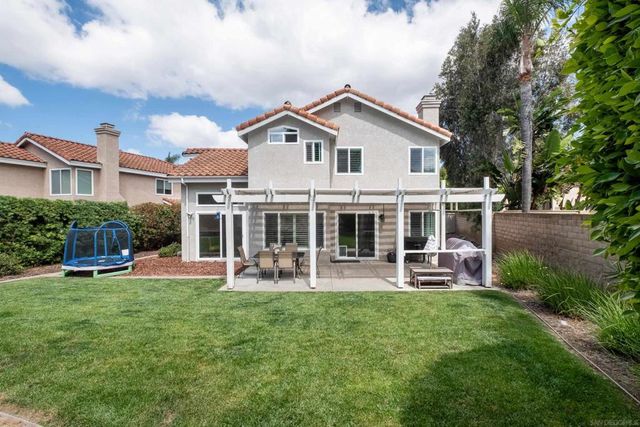 1865 Ithaca Dr, Vista, CA 92081