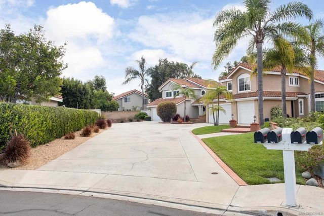 1865 Ithaca Dr, Vista, CA 92081