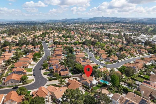 1865 Ithaca Dr, Vista, CA 92081