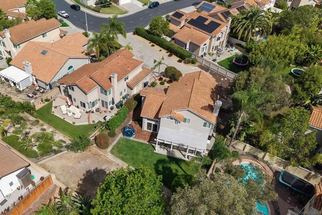 1865 Ithaca Dr, Vista, CA 92081