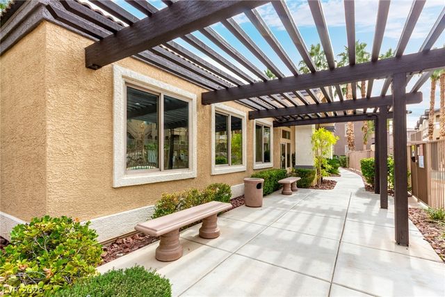 8805 Jeffreys Street 2006, Las Vegas, NV 89123