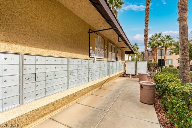 8805 Jeffreys Street 2006, Las Vegas, NV 89123