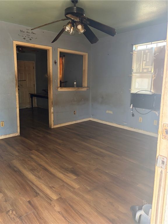 607 Elesa St, Corpus Christi, TX 78405 — photo 2