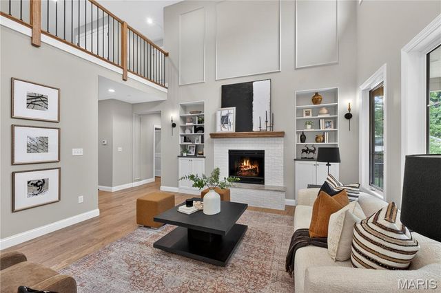 216 W Essex Avenue, Kirkwood, MO 63122
