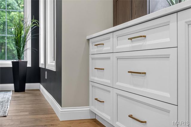 216 W Essex Avenue, Kirkwood, MO 63122