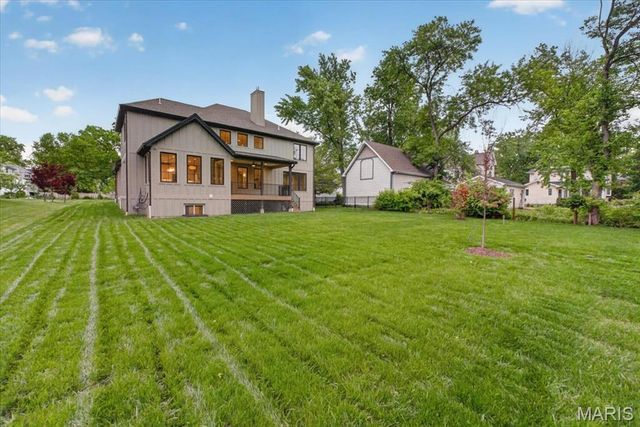 216 W Essex Avenue, Kirkwood, MO 63122