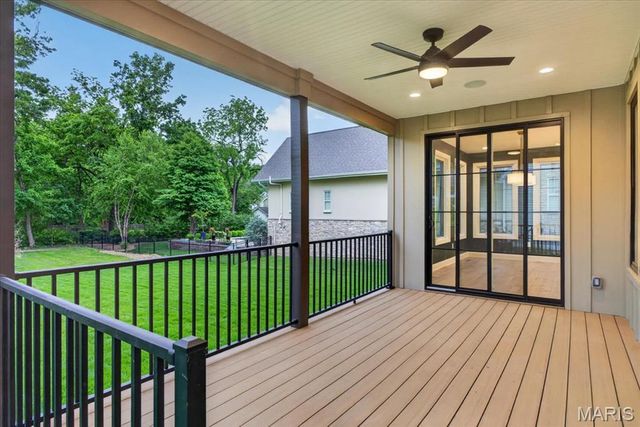 216 W Essex Avenue, Kirkwood, MO 63122