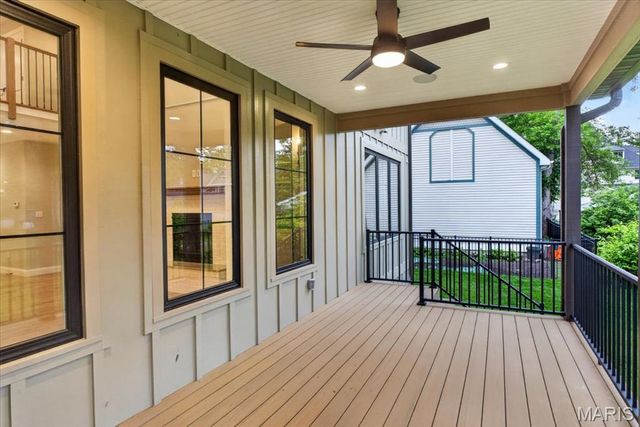 216 W Essex Avenue, Kirkwood, MO 63122