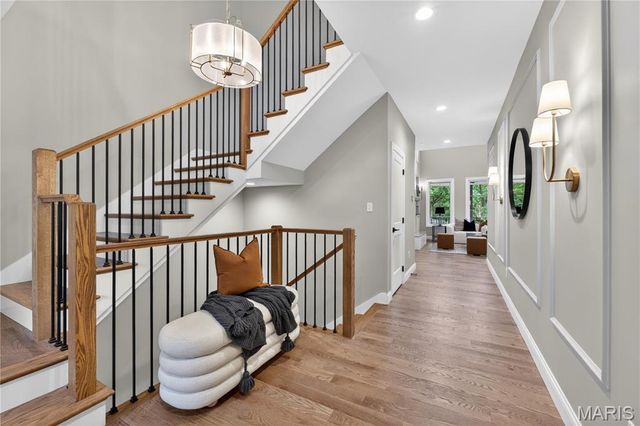 216 W Essex Avenue, Kirkwood, MO 63122