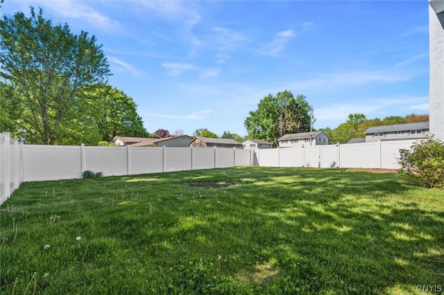 7586 Daphne Drive, Clay, NY 13212