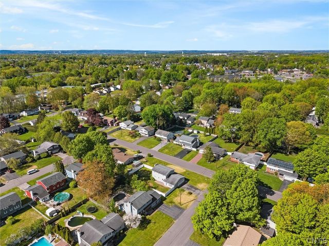7586 Daphne Drive, Clay, NY 13212