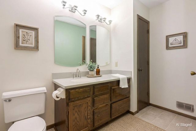 11106 Vessey Avenue S, Bloomington, MN 55437