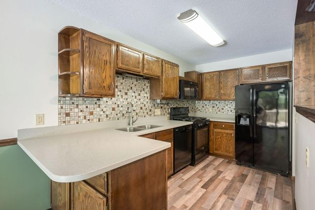 11106 Vessey Avenue S, Bloomington, MN 55437