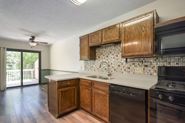 11106 Vessey Avenue S, Bloomington, MN 55437