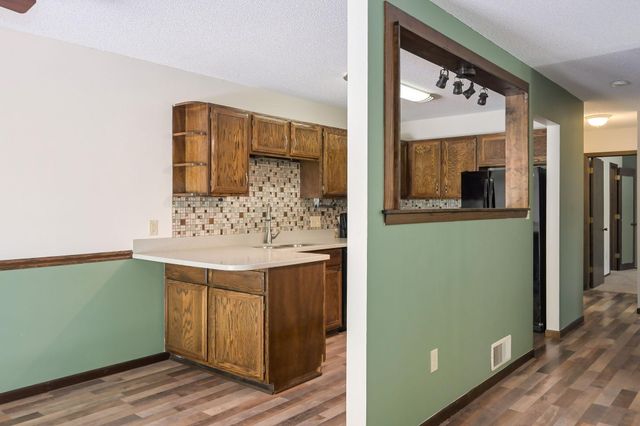 11106 Vessey Avenue S, Bloomington, MN 55437