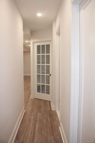 61 White Oak Street 5H, New Rochelle, NY 10801