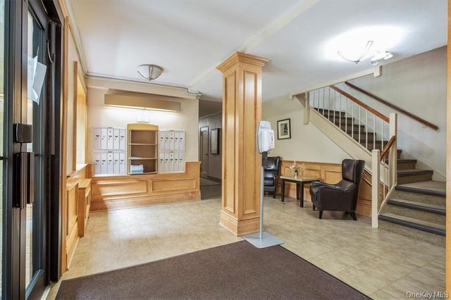 61 White Oak Street 5H, New Rochelle, NY 10801