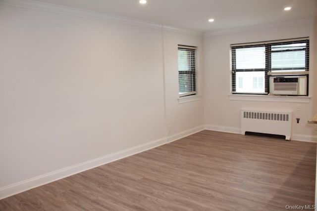 61 White Oak Street 5H, New Rochelle, NY 10801