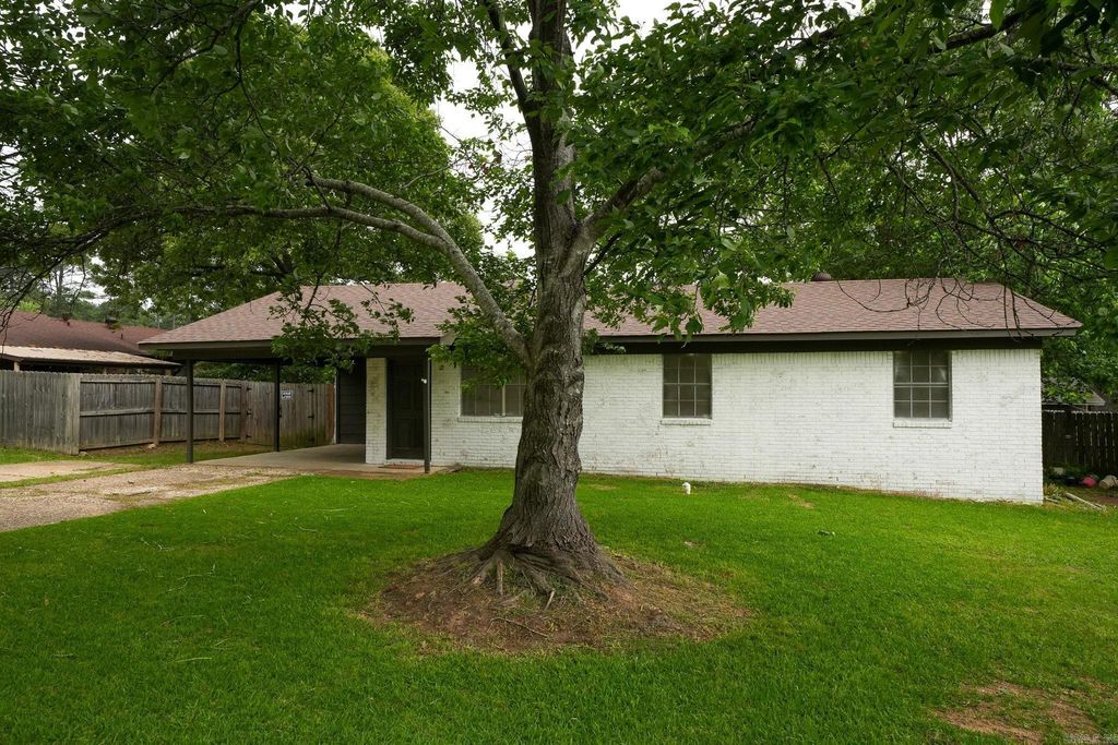 3516 Vicki Drive, Bryant, AR 72022