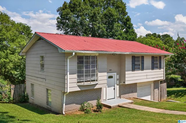 1035 BARCLAY DRIVE, Bessemer, AL 35022