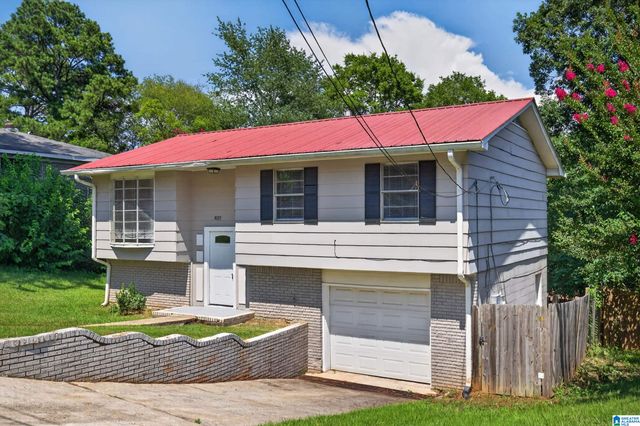 1035 BARCLAY DRIVE, Bessemer, AL 35022