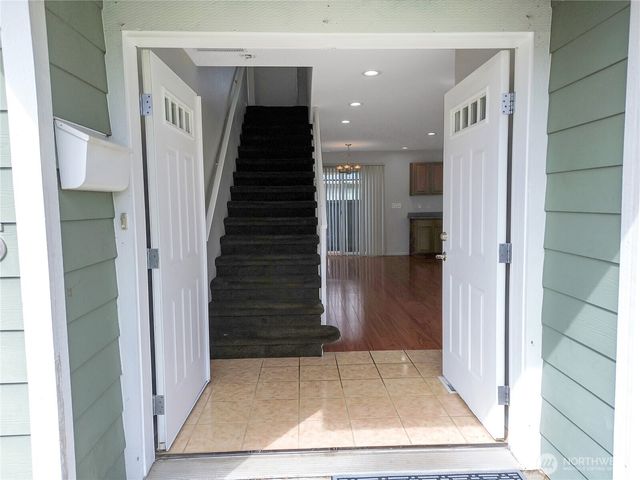 1215 S 8th Street, Tacoma, WA 98405