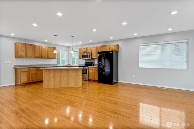 1215 S 8th Street, Tacoma, WA 98405