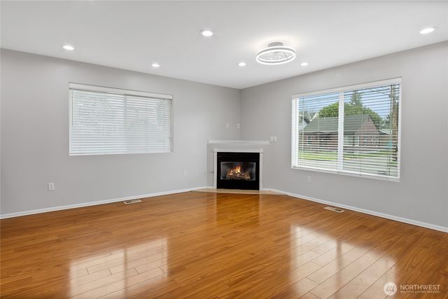 1215 S 8th Street, Tacoma, WA 98405