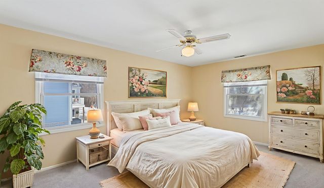 0n155 Windermere Road 1005, Winfield, IL 60190