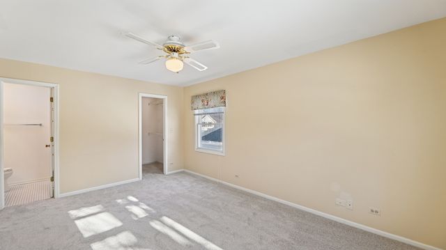 0n155 Windermere Road 1005, Winfield, IL 60190