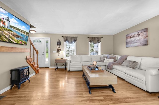 40 Sea Tower Drive, Bridgewater, MA 02324