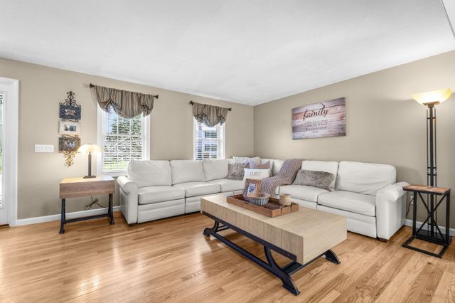 40 Sea Tower Drive, Bridgewater, MA 02324