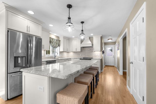 40 Sea Tower Drive, Bridgewater, MA 02324