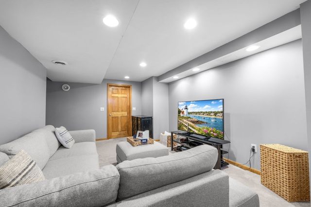 40 Sea Tower Drive, Bridgewater, MA 02324