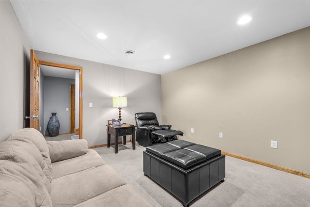 40 Sea Tower Drive, Bridgewater, MA 02324