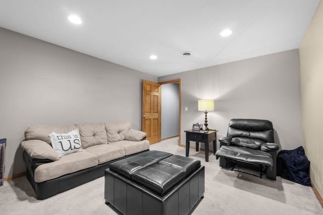 40 Sea Tower Drive, Bridgewater, MA 02324