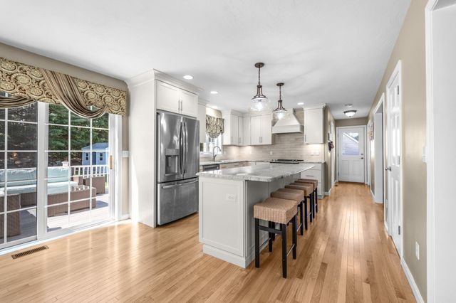 40 Sea Tower Drive, Bridgewater, MA 02324