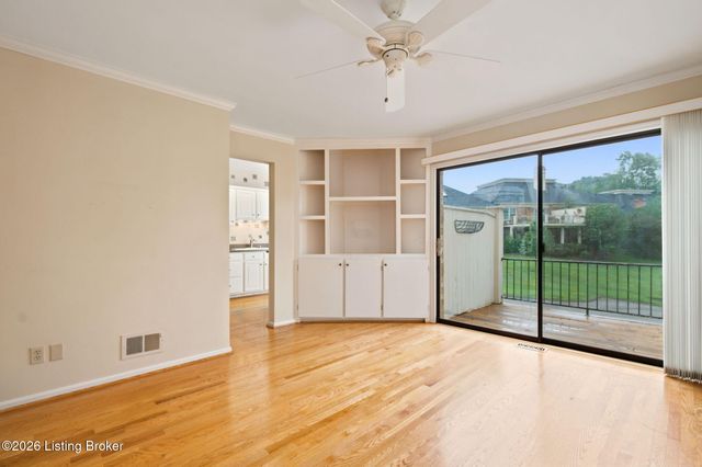 5720 Coach Gate Wynde, Louisville, KY 40207