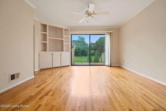 5720 Coach Gate Wynde, Louisville, KY 40207